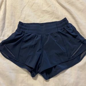 Lululemon Hotty hot size 4,2.5